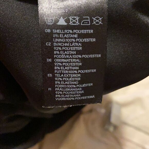 H&M Skirt - Picture 5 of 6